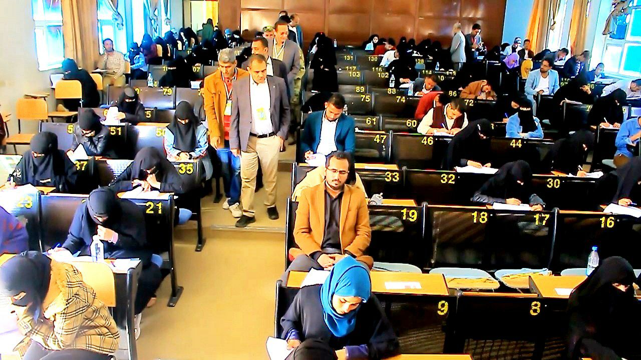 ألف و854 من حملة البكالوريوس يؤدون اختبارات رخصة مزاولة المهنة الطبية الأربعاء، 23 شعبان 1444هـ الموافق 15 مارس 2023